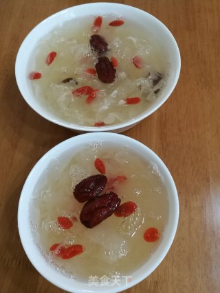 银耳红枣汤的做法