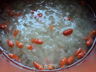 【冰糖银耳胶质羹】的做法步骤：7