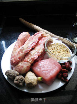 药疗不如食疗，喝出健康脾胃----燕麦红枣山药汤的做法步骤：1