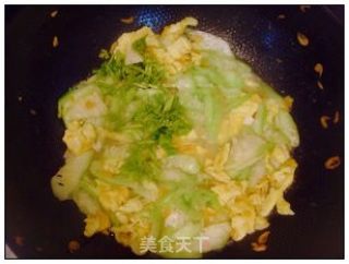虾皮丝瓜炒鸡蛋的做法步骤：7