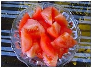 西红柿青椒炒蛋的做法步骤：1