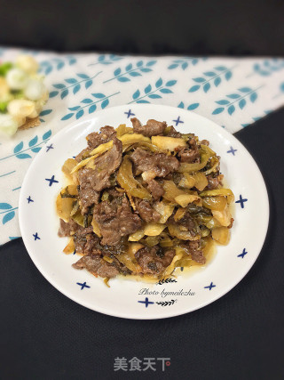 酸菜炒牛肉的做法