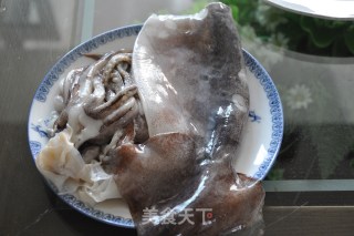 香艳鱿鱼丝的做法步骤：1