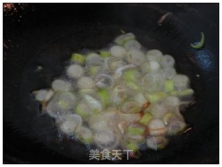 【酸菜炖排骨】家人最爱的炖菜的做法步骤：5