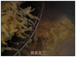 【酸菜炖排骨】家人最爱的炖菜的做法步骤：8