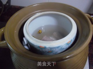 石斛炖瘦肉汤的做法步骤：3