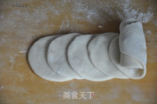 麻盐玫瑰花卷－－要想甜加点盐的做法步骤：8