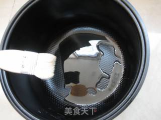 电饭锅版—发面红糖饼的做法步骤：11