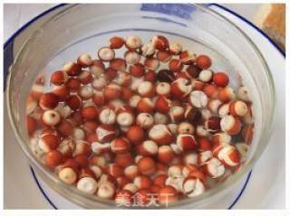 【奶香芡实香芋羹】 记忆里最美味的甜品原来是养生圣品的做法步骤：1