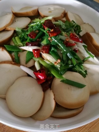 凉拌豆腐卷的做法