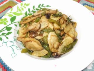 辣椒炒茭白松茸的做法