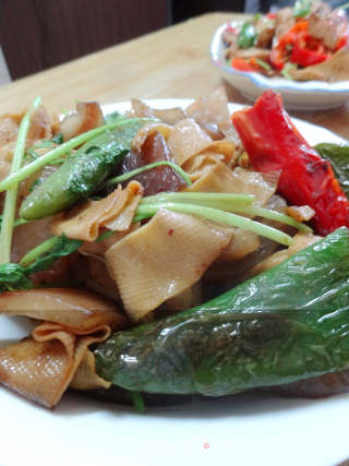 虎皮青椒炒肉皮的做法步骤：12