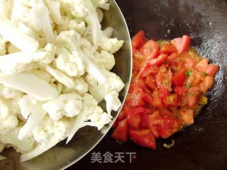 家常菜----西红柿炒菜花的做法步骤：4