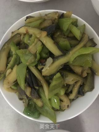 茄子炒辣椒的做法