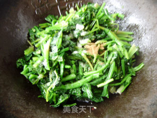 家常菜----菠菜炒粉条的做法步骤：7