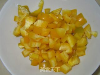 洋葱彩椒牛肉披萨的做法步骤：6
