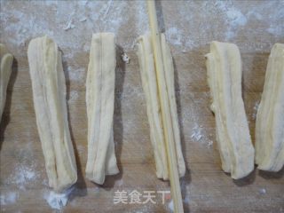 豆浆油条的做法步骤：8