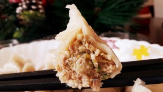 酸菜馅饺子的做法