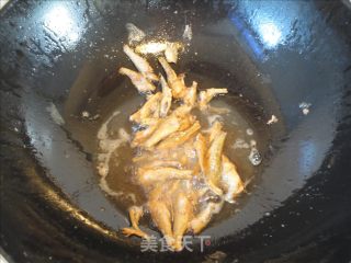 豆豉小鱼干的做法步骤：4