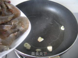 头抽煎大虾的做法步骤：2