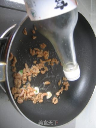 开洋葱油拌面的做法步骤：4