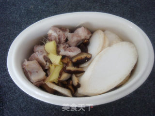 rabbit私房菜—鸡腿蘑炖排骨的做法步骤：5
