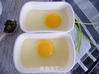 煮蛋器体验-----海米酸菜蒸蛋羹的做法步骤：2