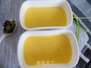 煮蛋器体验-----海米酸菜蒸蛋羹的做法步骤：3