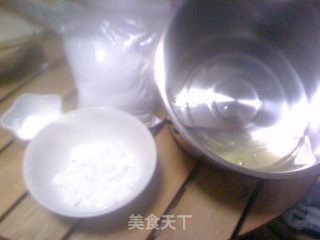 柔软可口——天使蛋糕的做法步骤：1