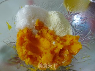 奶香玫瑰馒头的做法步骤：3