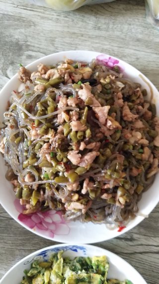 蚂蚁上树的做法