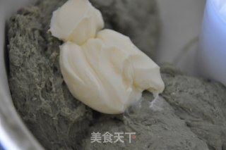 抹茶核桃圆面包的做法步骤：3