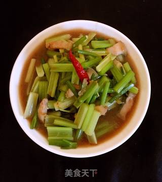 芹菜炒肉的做法
