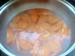 素炒莲藕胡萝卜片的做法步骤：6