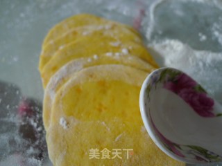 紫薯玫瑰馒头的做法步骤：6