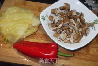 美味家常 酸菜炒肥肠的做法步骤：1