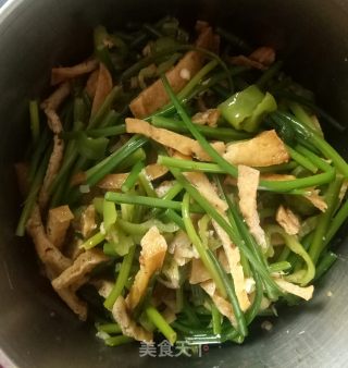 青椒豆干炒蒜苗的做法