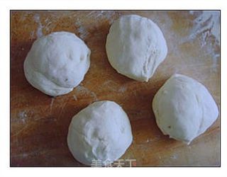 烙油饼的做法步骤：1