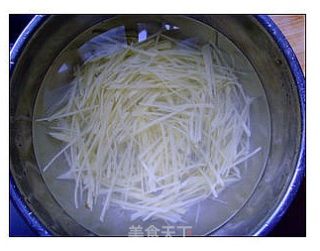 煎饼馃子的做法步骤：1