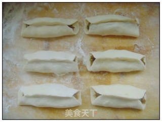 白菜肉锅贴的做法步骤：9