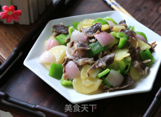 鸭肫炒土豆青椒的做法