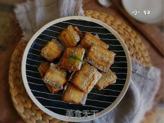 炸带鱼的做法