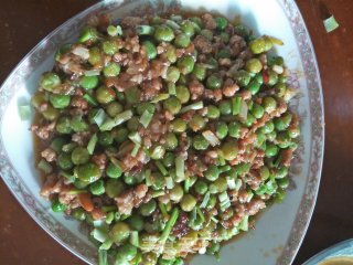 烂肉青豆的做法