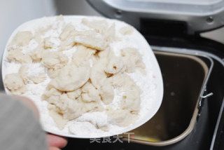 【炼奶胚芽小餐包】的做法步骤：3
