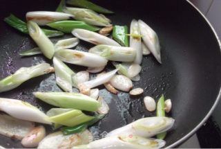 美味家常 京葱炒羊肉的做法步骤：5
