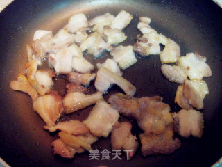 西芹豆干回锅肉的做法步骤：4