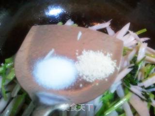 芹菜藕丝的做法步骤：7