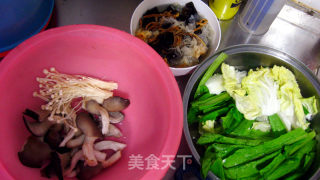 麻辣香锅的做法步骤：1