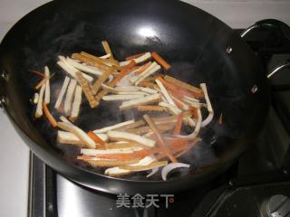 野芹香干的做法步骤：6