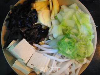 五花肉烩菜的做法步骤：1